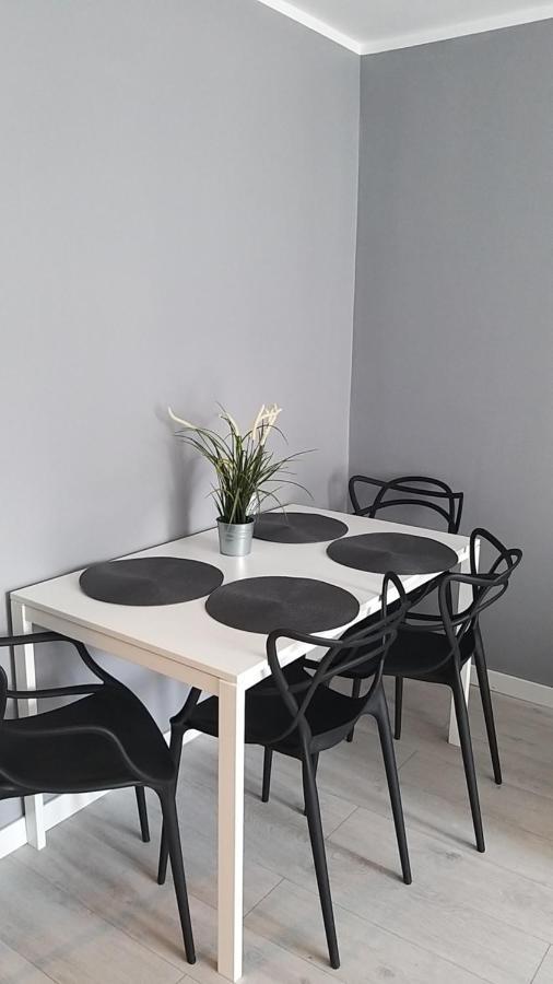 Apartament Wika Warszawa Exteriör bild